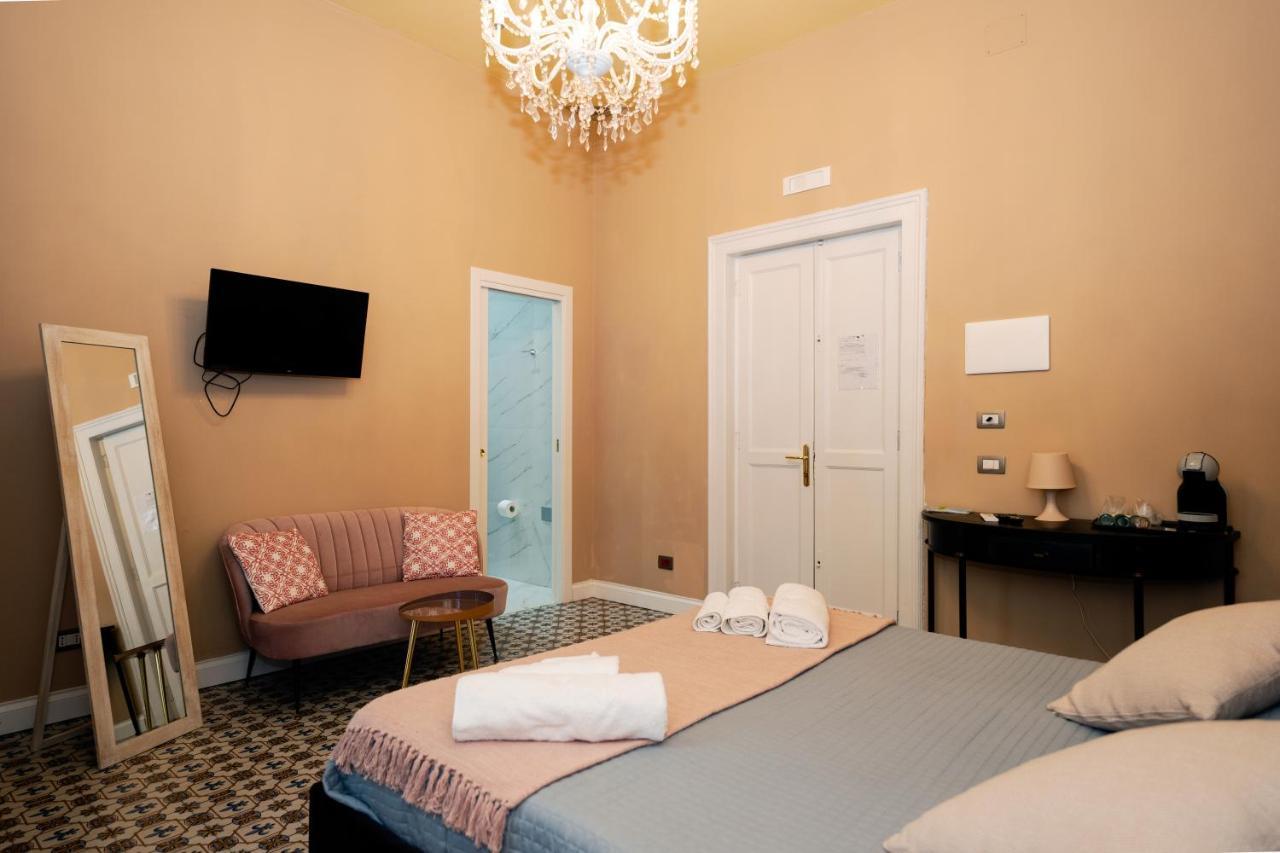 Antica Dimora Deluxe Bed & Breakfast Napoli Ngoại thất bức ảnh
